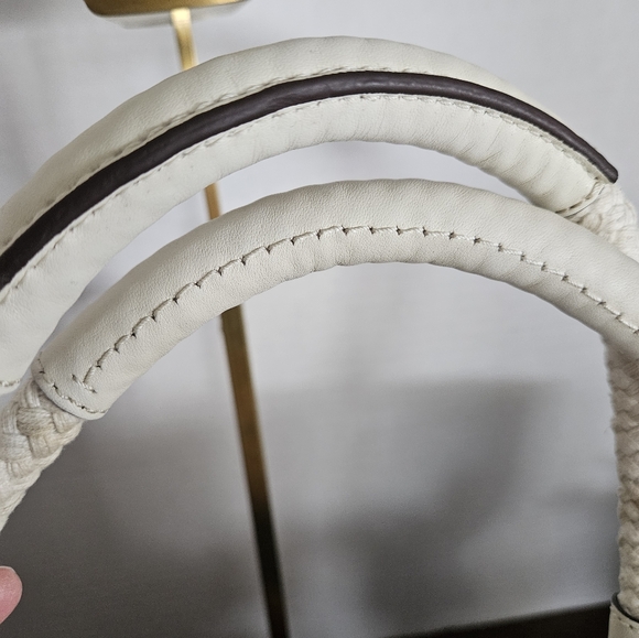 Coach F16624 East West Beach Tote w/Rare Seahorse Charm And Matching Wristlet - Picture 9 of 15